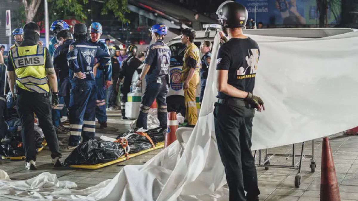 Kebakaran Bar di Bangkok Tewaskan 27 Orang, Polisi Selidiki Penyebab