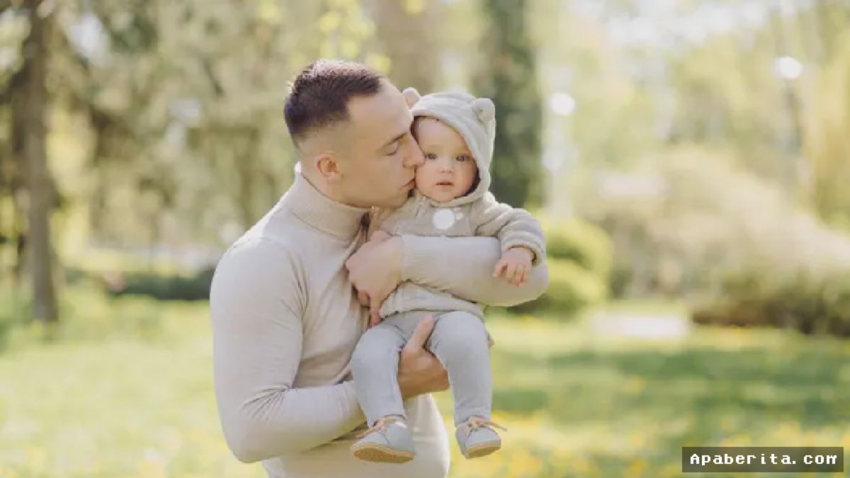 HARI AYAH — Momen Tepat Ungkapkan Kasih Sayang dengan Kata-Kata