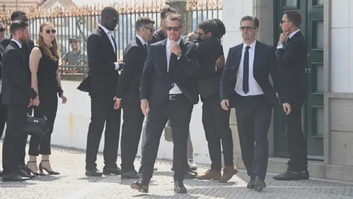 Pemain Liverpool dan Michael Edwards Hadiri Pemakaman Diogo Jota