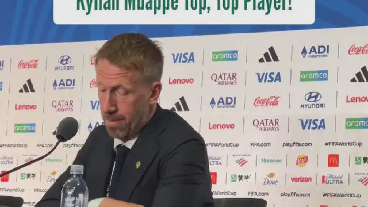 Graham Potter Geleng-geleng Puji Brace Mbappe ke Gawang Swedia