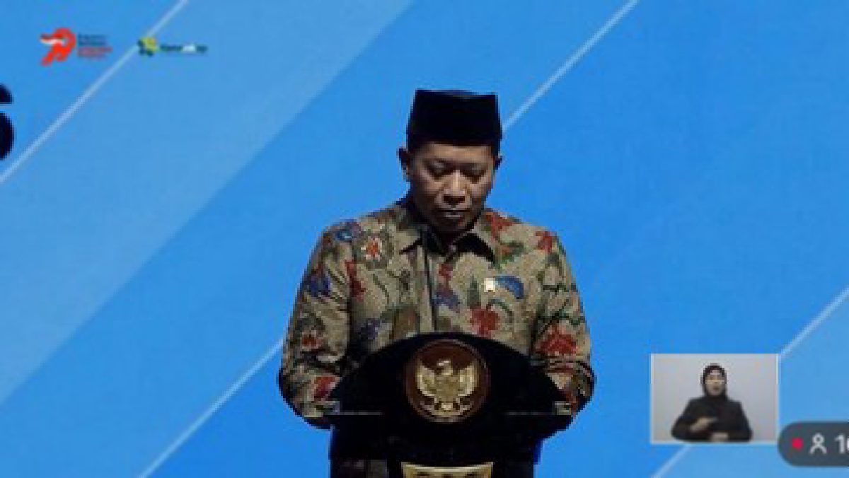 Menkop Ferry Juliantono Serukan Koperasi Kembali Jadi Sokoguru Ekonomi di Hadapan Presiden
