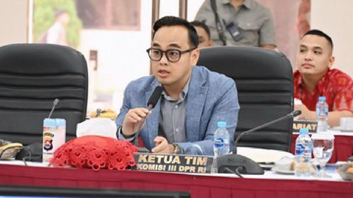 DPR Kawal Penuh Penanganan Kasus Febrie di Kejaksaan Agung
