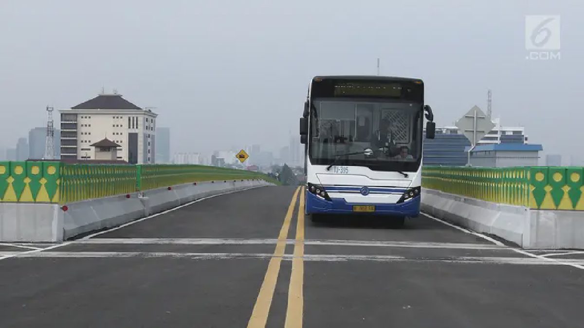 Uji Coba Perdana Koridor 13 Transjakarta Digratiskan, Hanya Tiga Halte Beroperasi