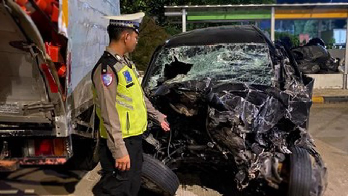 Empat Korban Jiwa Kecelakaan Maut Avanza vs Tronton di Tol Lampung