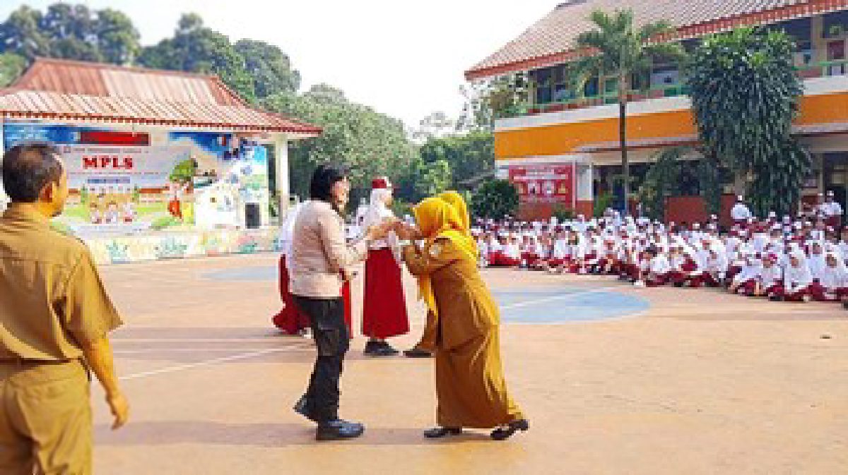 Ancaman Bom di SDN Jakarta Selatan, Guru Tenangkan Siswa Baru