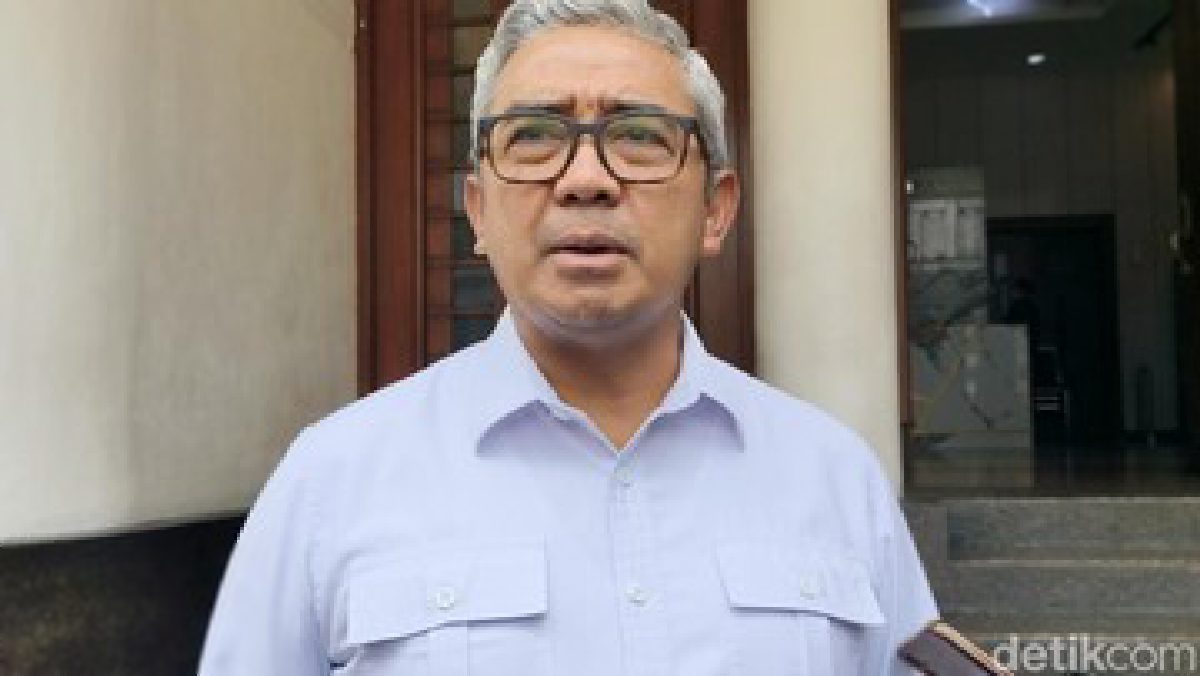 Walkot Bandung Farhan Kembali Bertugas Usai Dirawat di RS