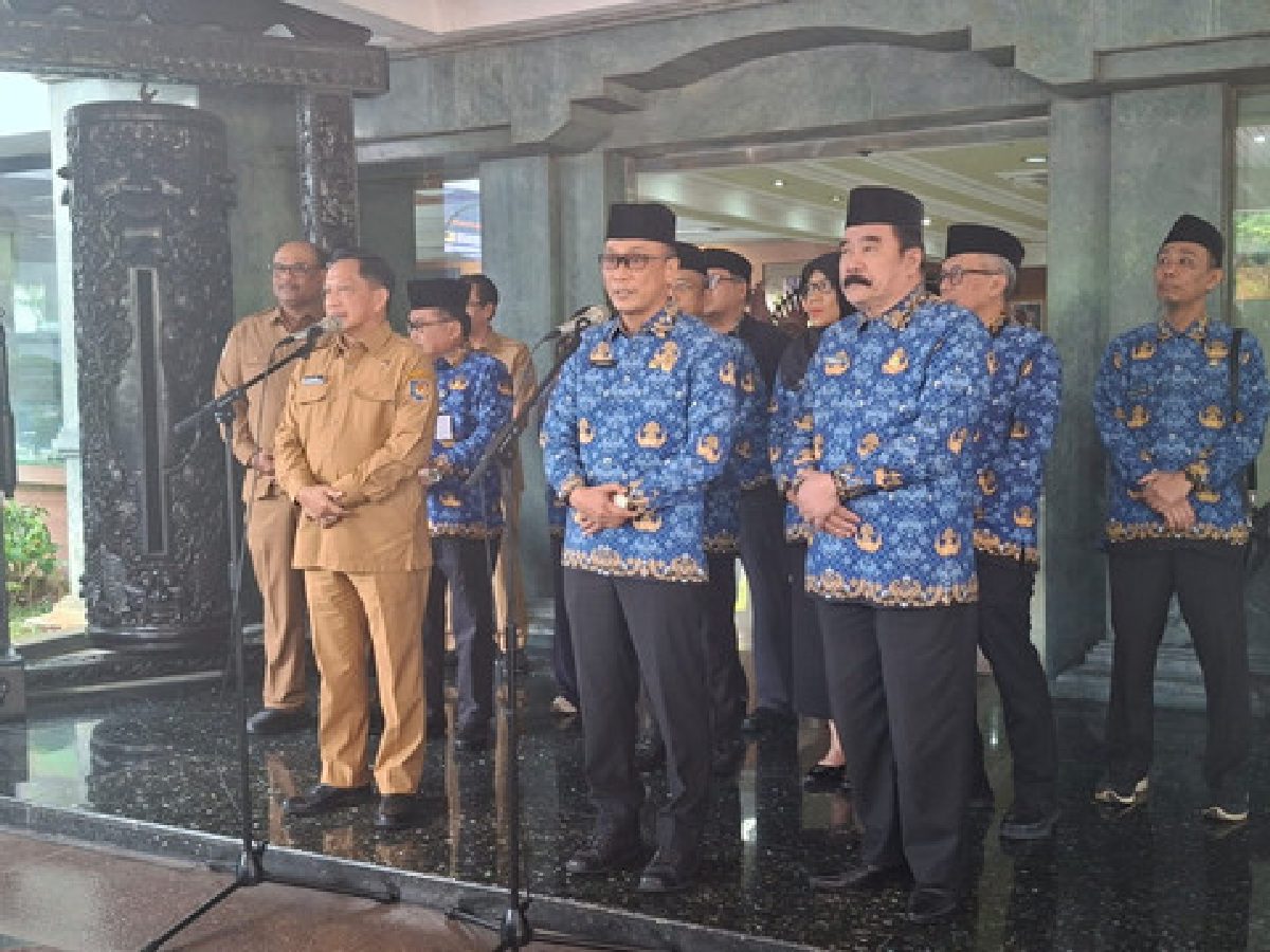 Lima Unit Ambulans Diserahkan Korpri untuk Daerah Pascabencana Aceh, Sumut, Sumbar