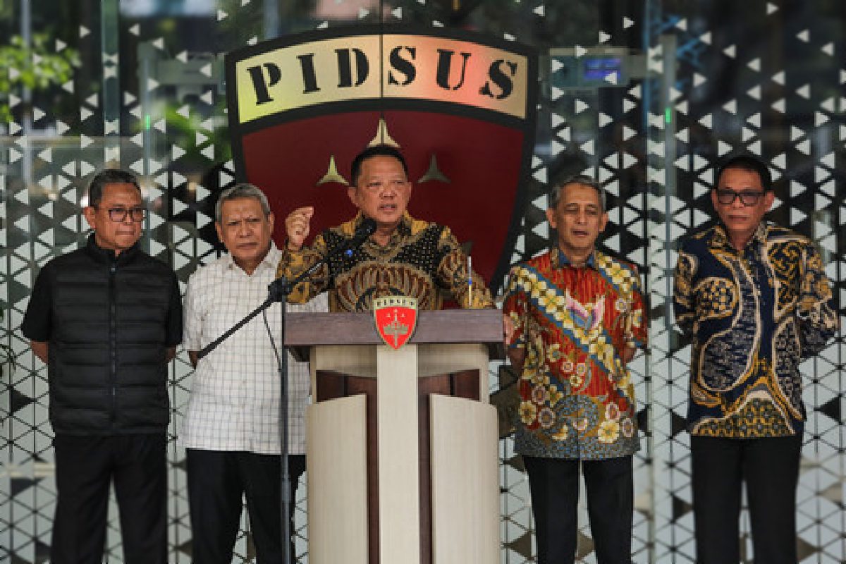 Komisi III DPR Nilai Penahanan Eks Jampidsus Febrie Adriansyah Sangat Mendesak