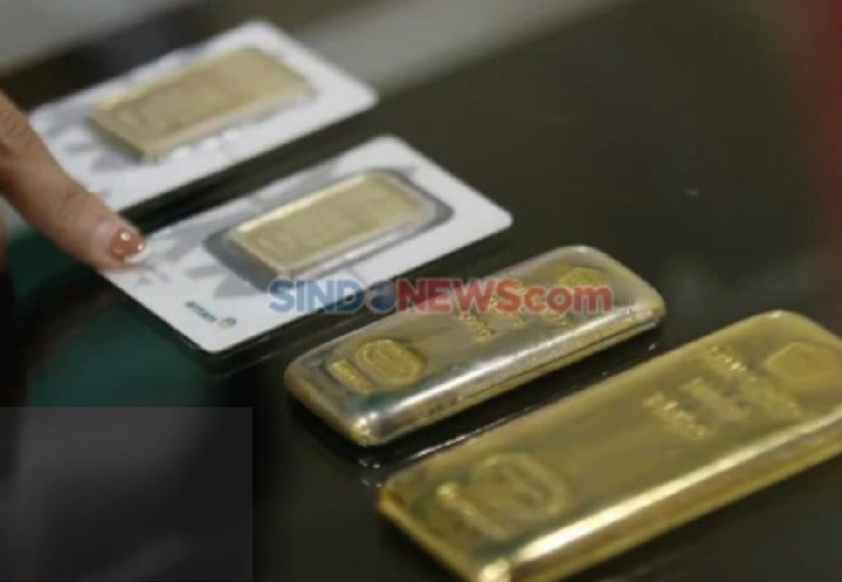 Harga Emas Antam Naik Rp5.000, Buyback Capai Rp2,42 Juta