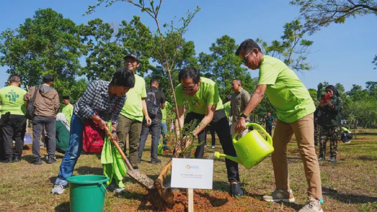 Jakarta Gelar Pesta Pohon PKB, Semeru Erupsi Pagi Ini